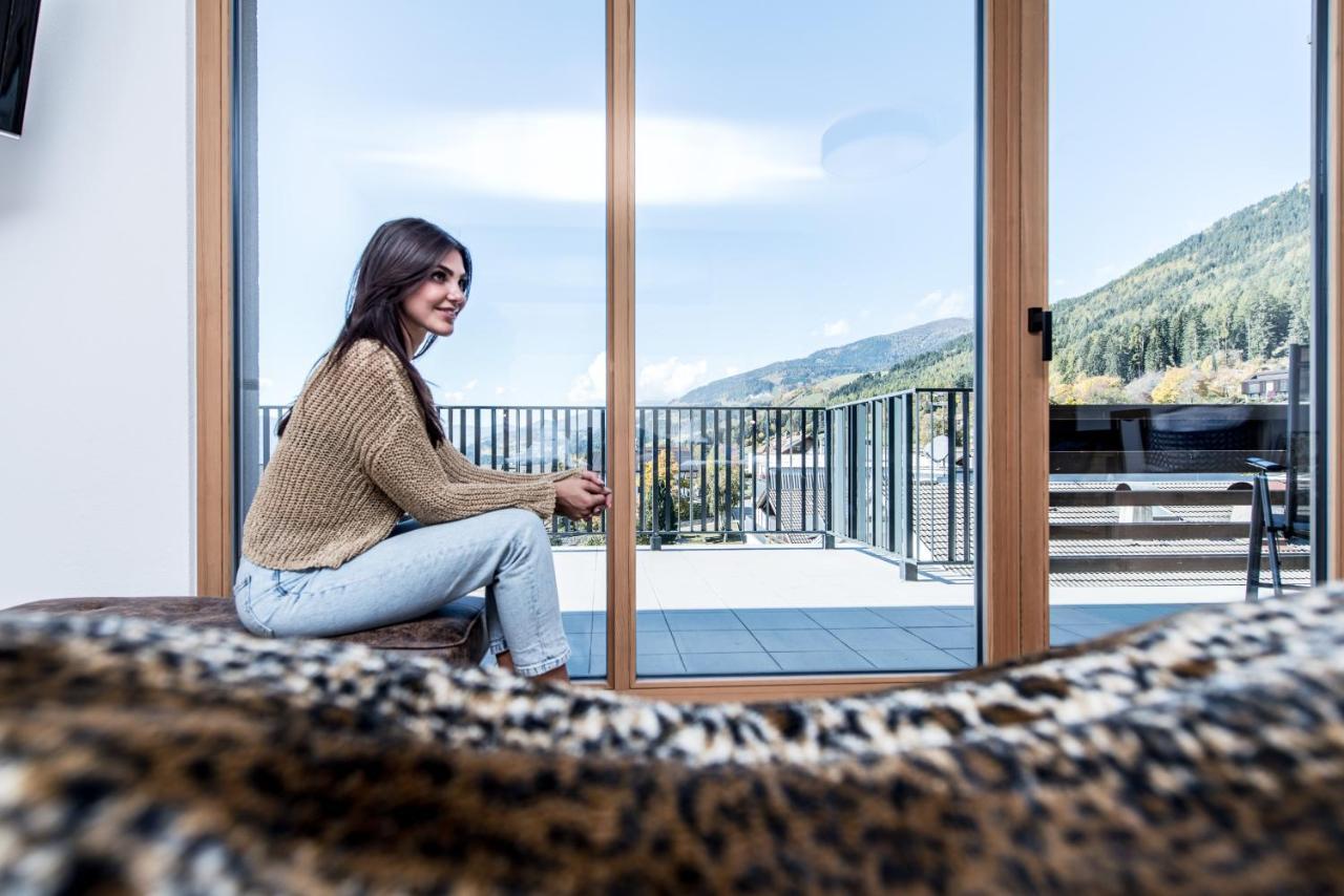 Hotel Kristall Falzes Exterior foto
